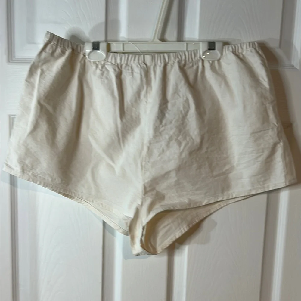 NWT Ladies size large Anthropologie Linen blended high waisted short-shorts - Picture 3 of 9